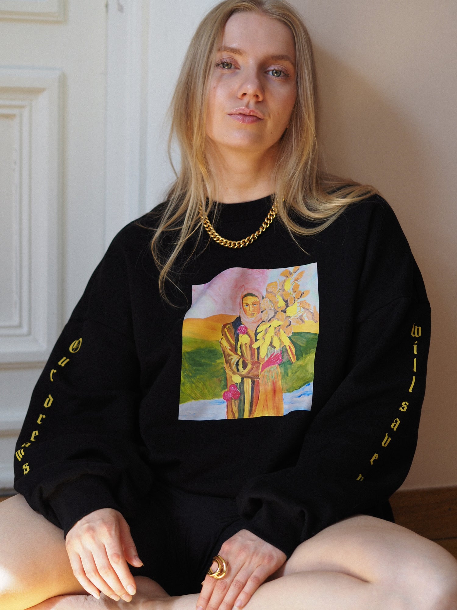 Dreams Free Sweatshirt, Black