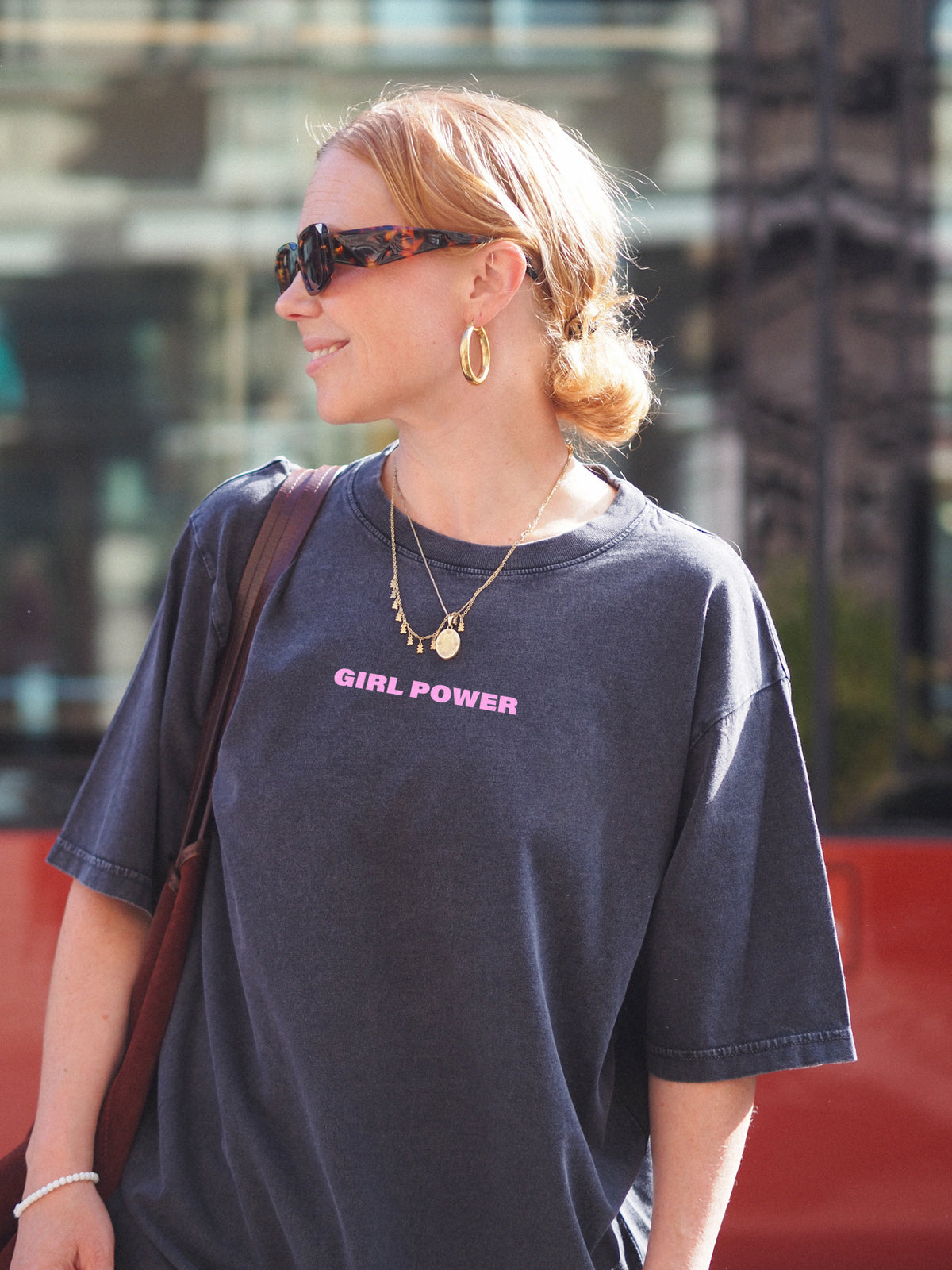 Girl Power Oversize T-shirt, Stonewashed Black