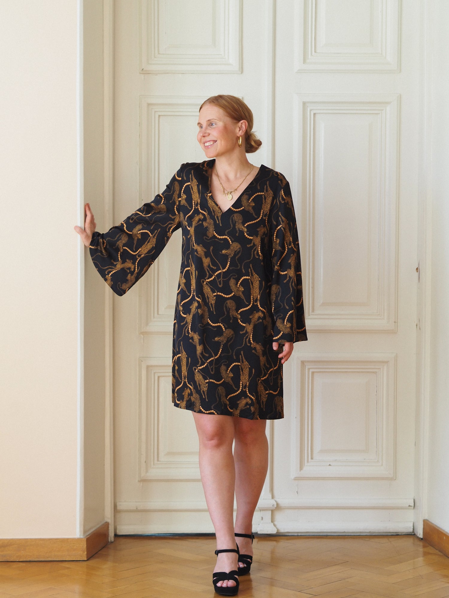 Secret Dress, Pearl Leopard Dark