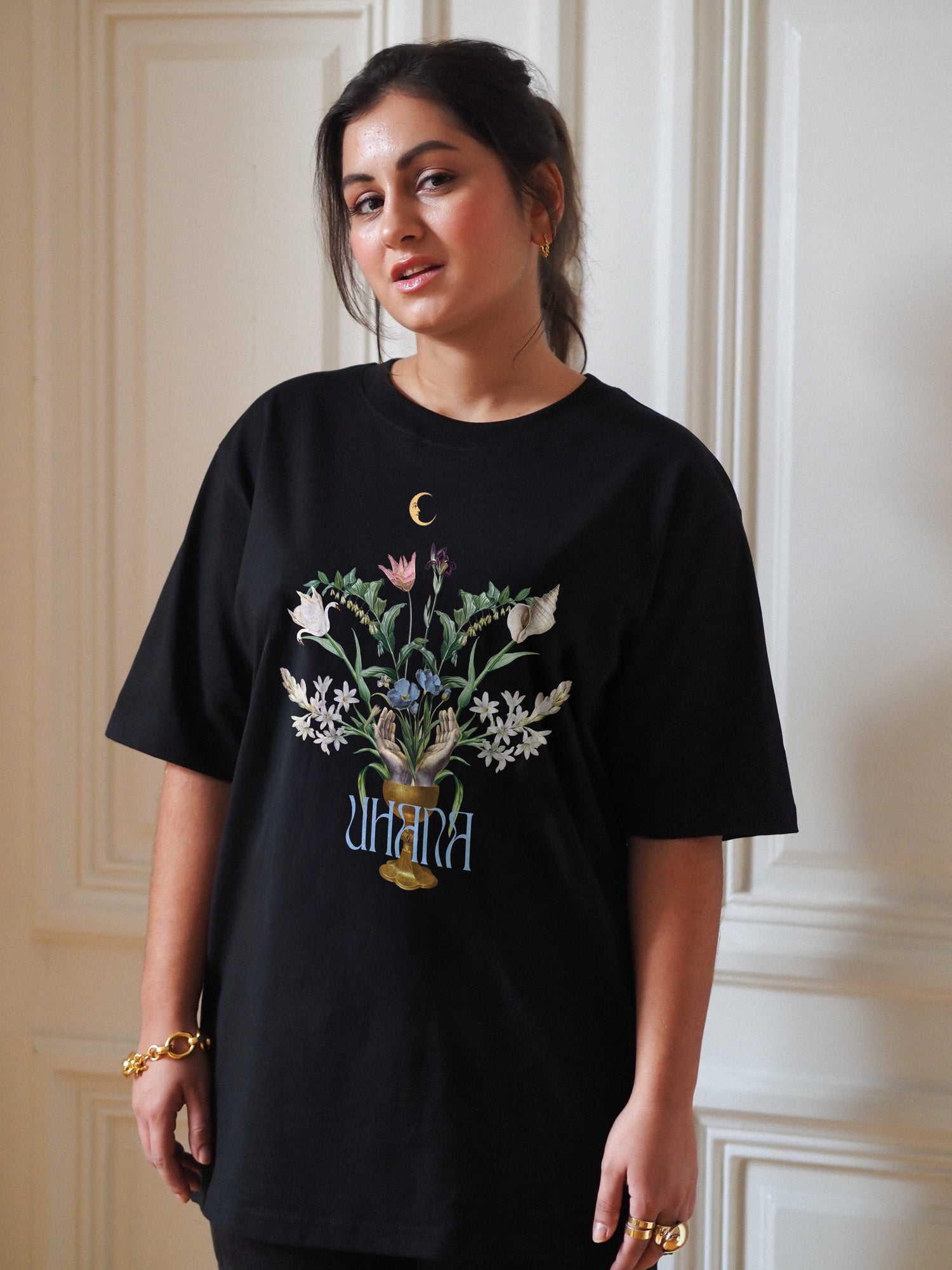 Abundantia Oversize T-shirt, Black