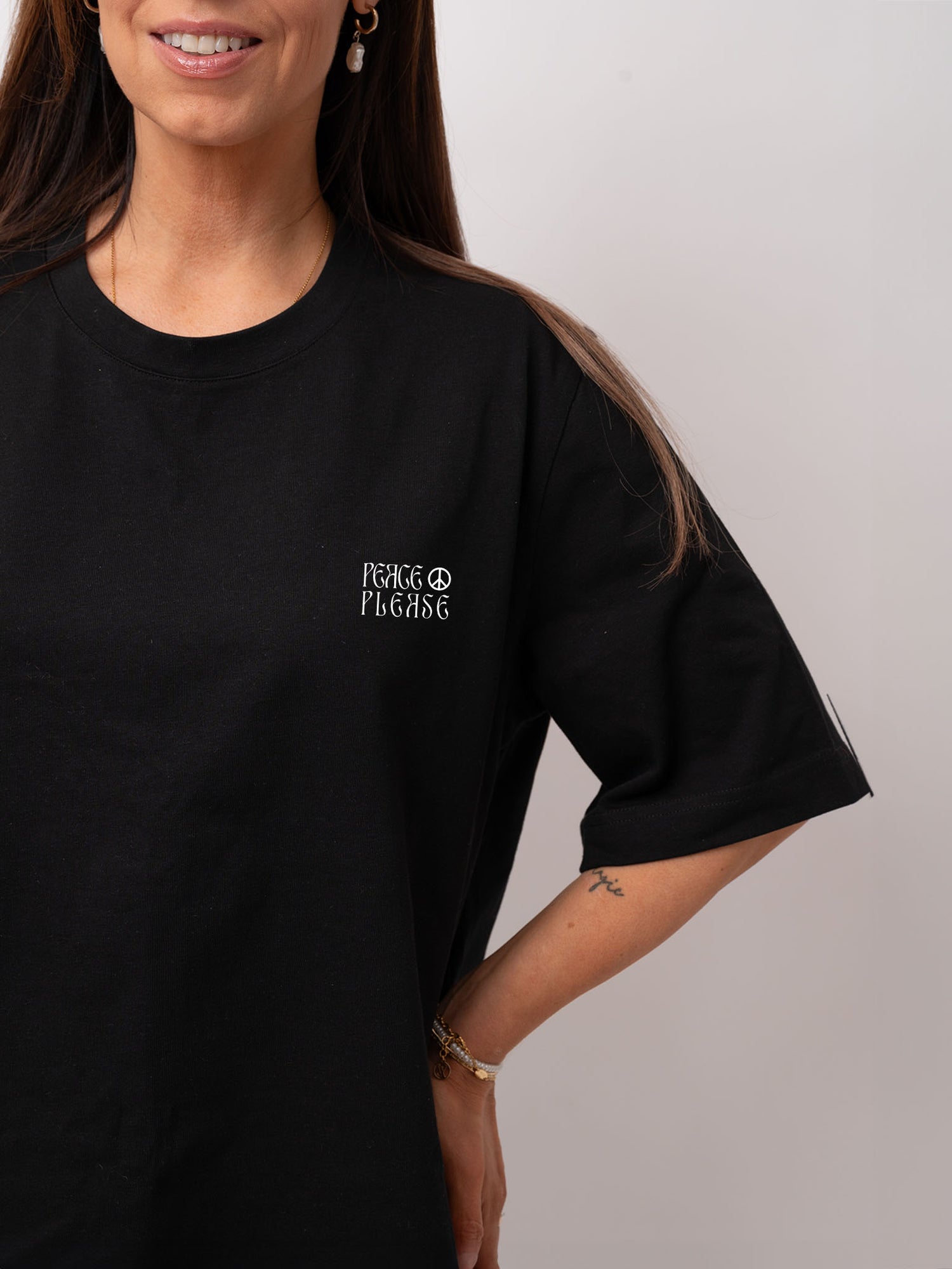 Peace & Love T-shirt, Black