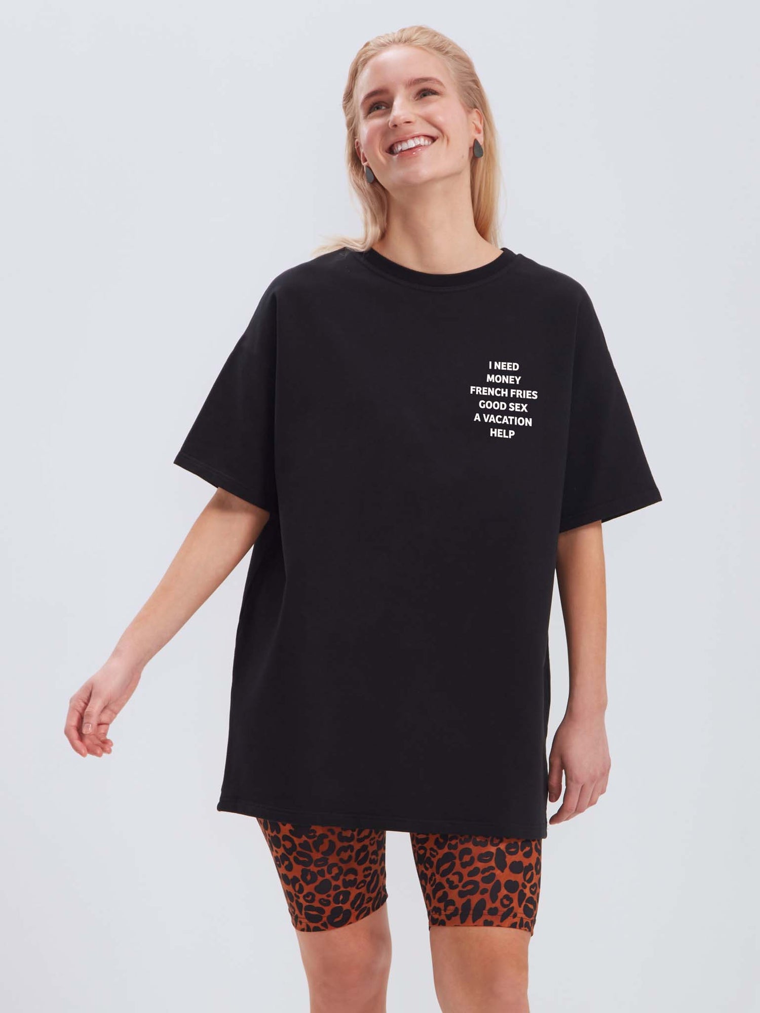 Basic Needs Oversize T-shirt, Black