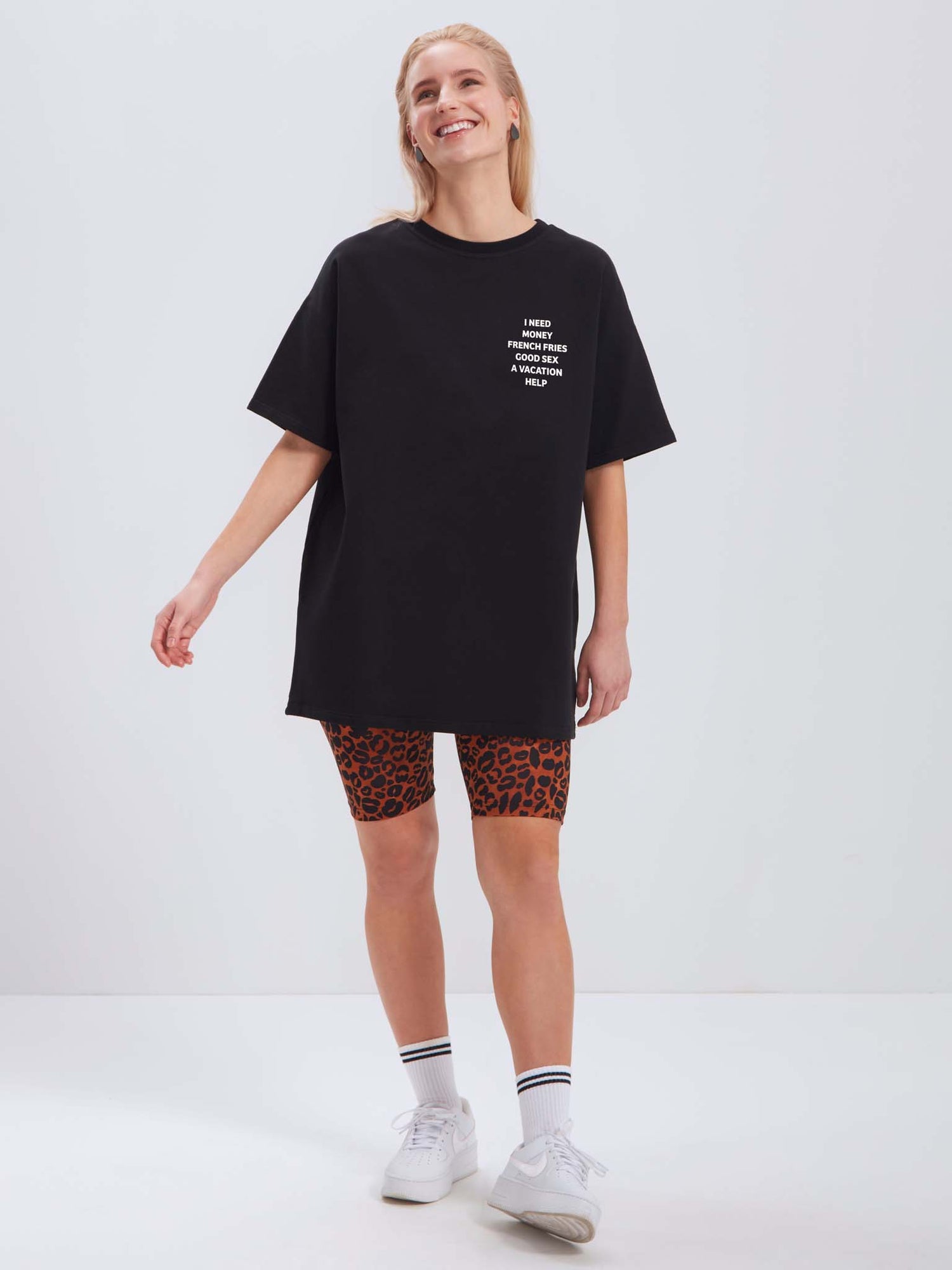 Basic Needs Oversize T-shirt, Black