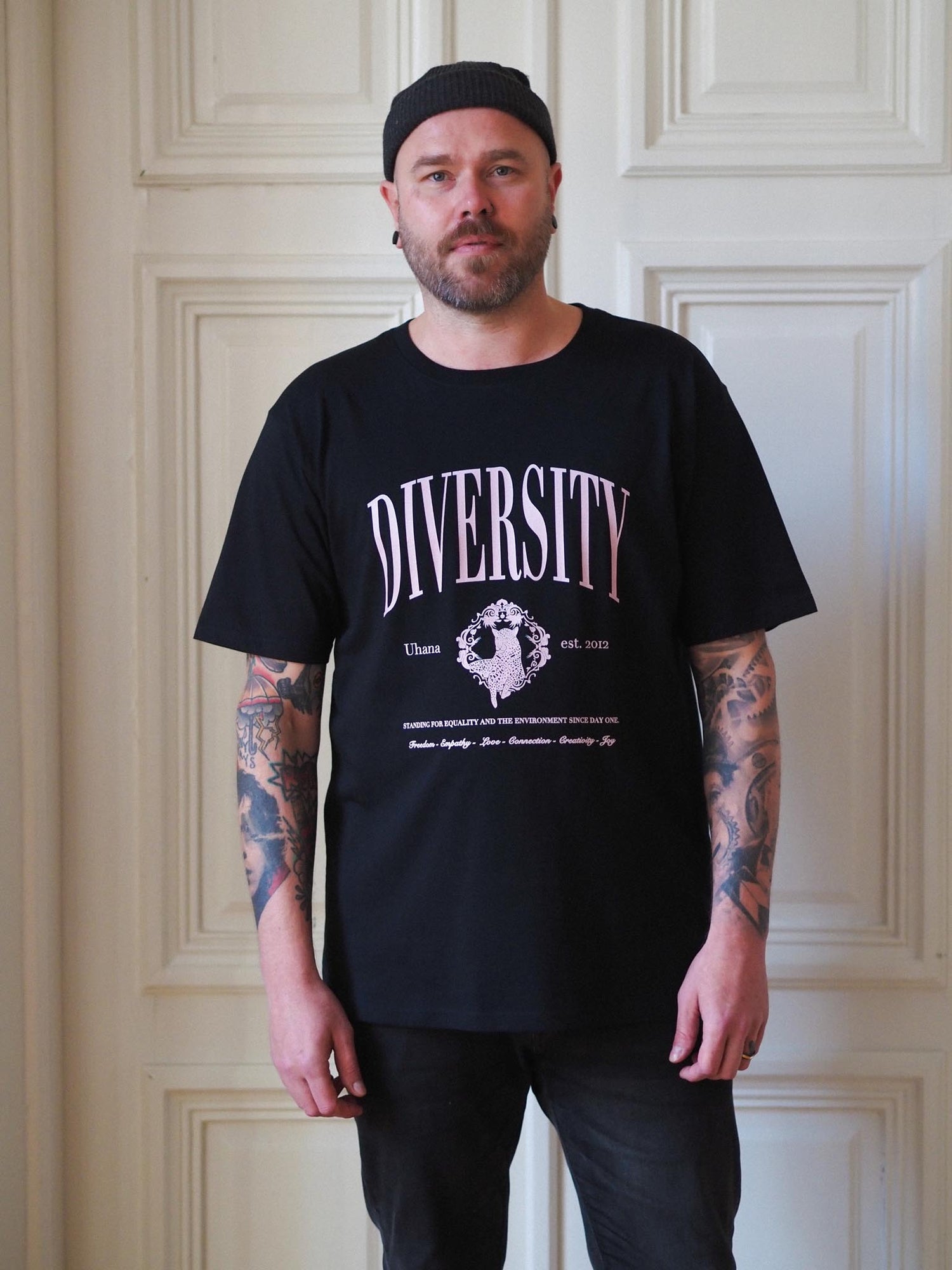 Diversity Oversize T-shirt, Black