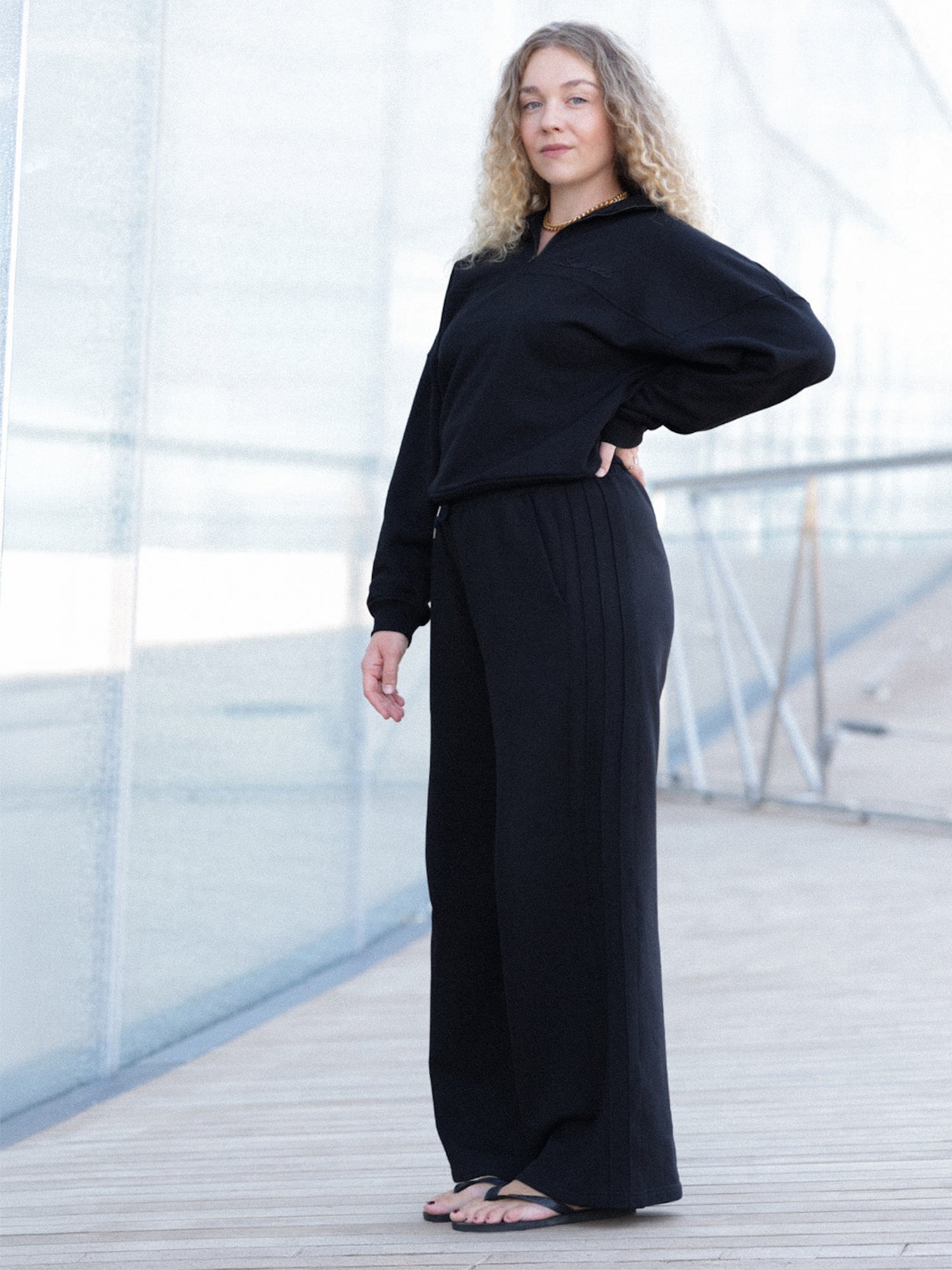 Half Zip Sweatshirt 'Love Heals', Black