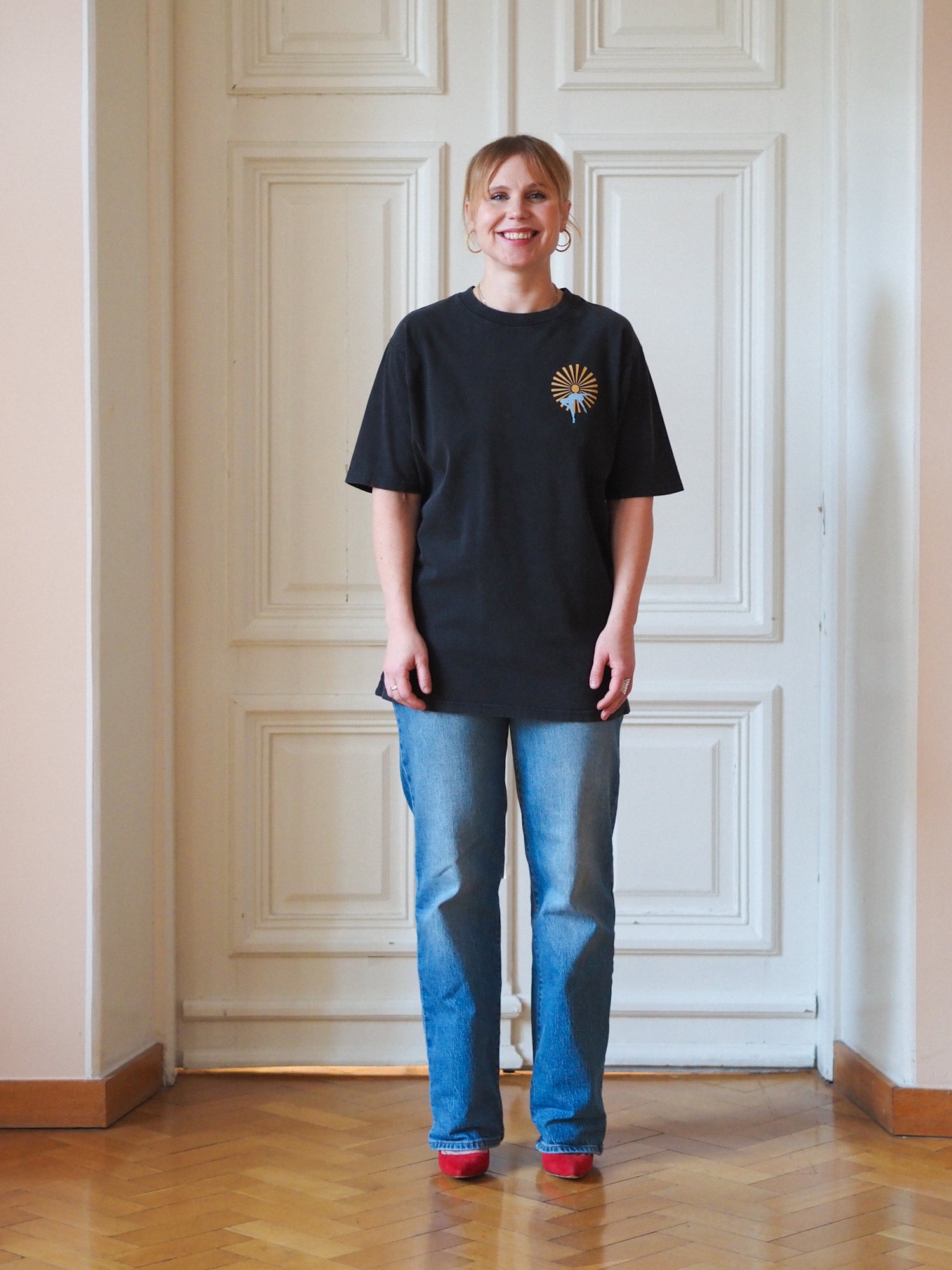 Le Soleil Oversize T-shirt, Stonewashed Black